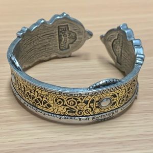 Steampunk wrist cuff